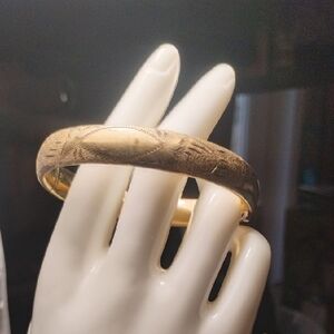 Vintage 12K GF Gold Filled Art Deco Floral Etched Engraved Bangle Bracelet